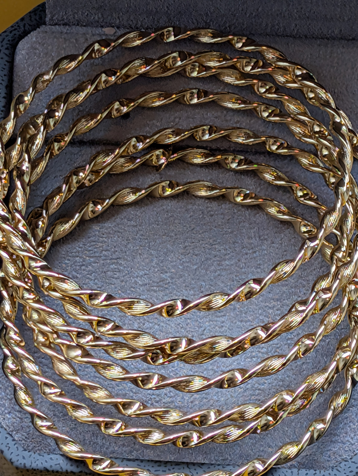 Bracelet Lova Twist  - سوار لوفا تويست